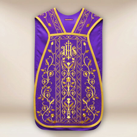 Chasuble romaine brodée en couleur violette
