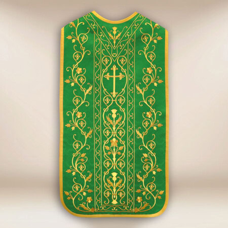 Chasuble romaine brodée en couleur verte