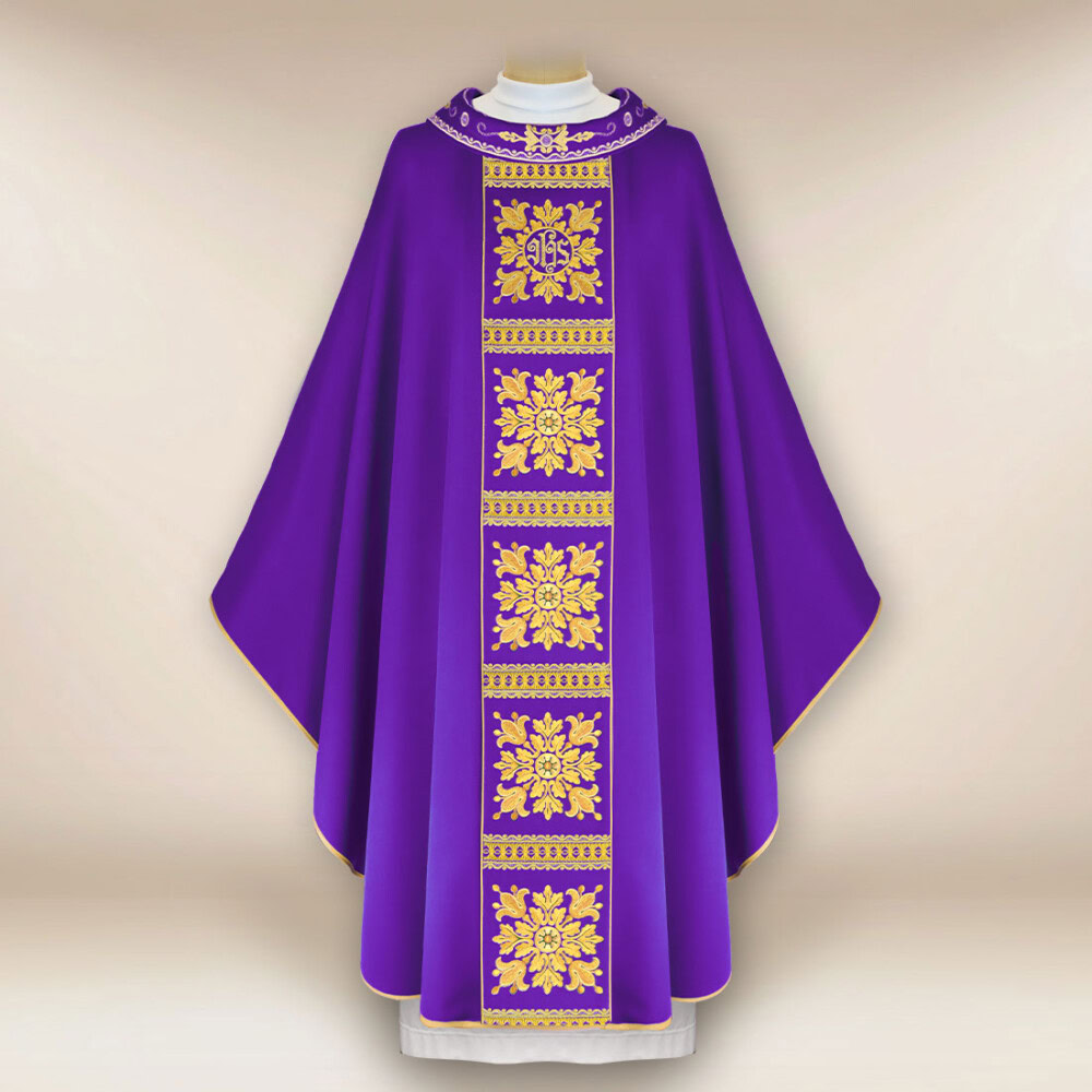 Chasuble liturgique brodée violette