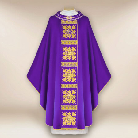 Chasuble liturgique brodée violette