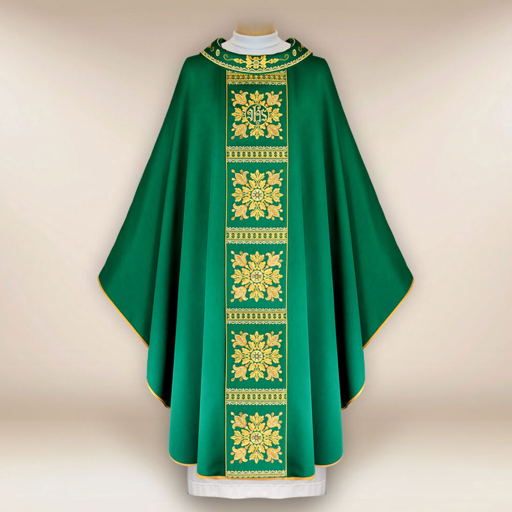 Chasuble liturgique brodée verte