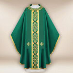 Chasuble liturgique brodée