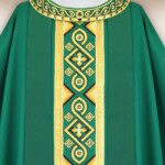 Chasuble liturgique brodée