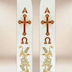 Étole brodée liturgique Alpha Omega en couleur écrue