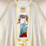 Chasuble brodée Saint Élisabeth