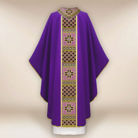 Chasuble liturgique violette brodée