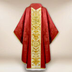 Chasuble brodée IHS rouge