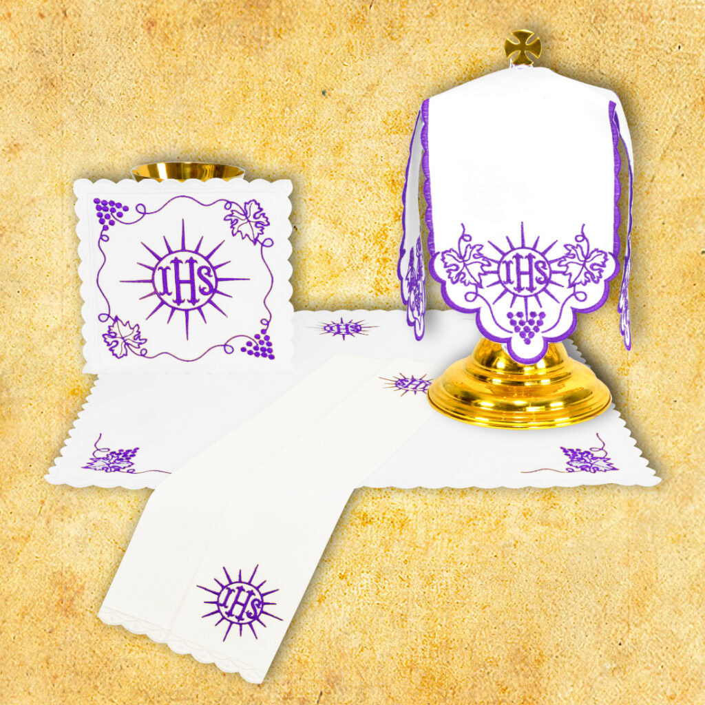 Ensemble de linge de calice violet
