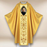 Chasuble avec l'image de Saint Jean Bosco
