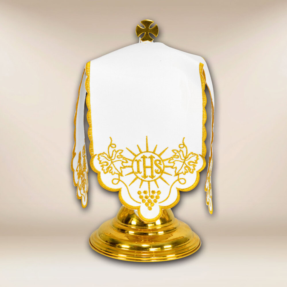 Voile de ciboire doré