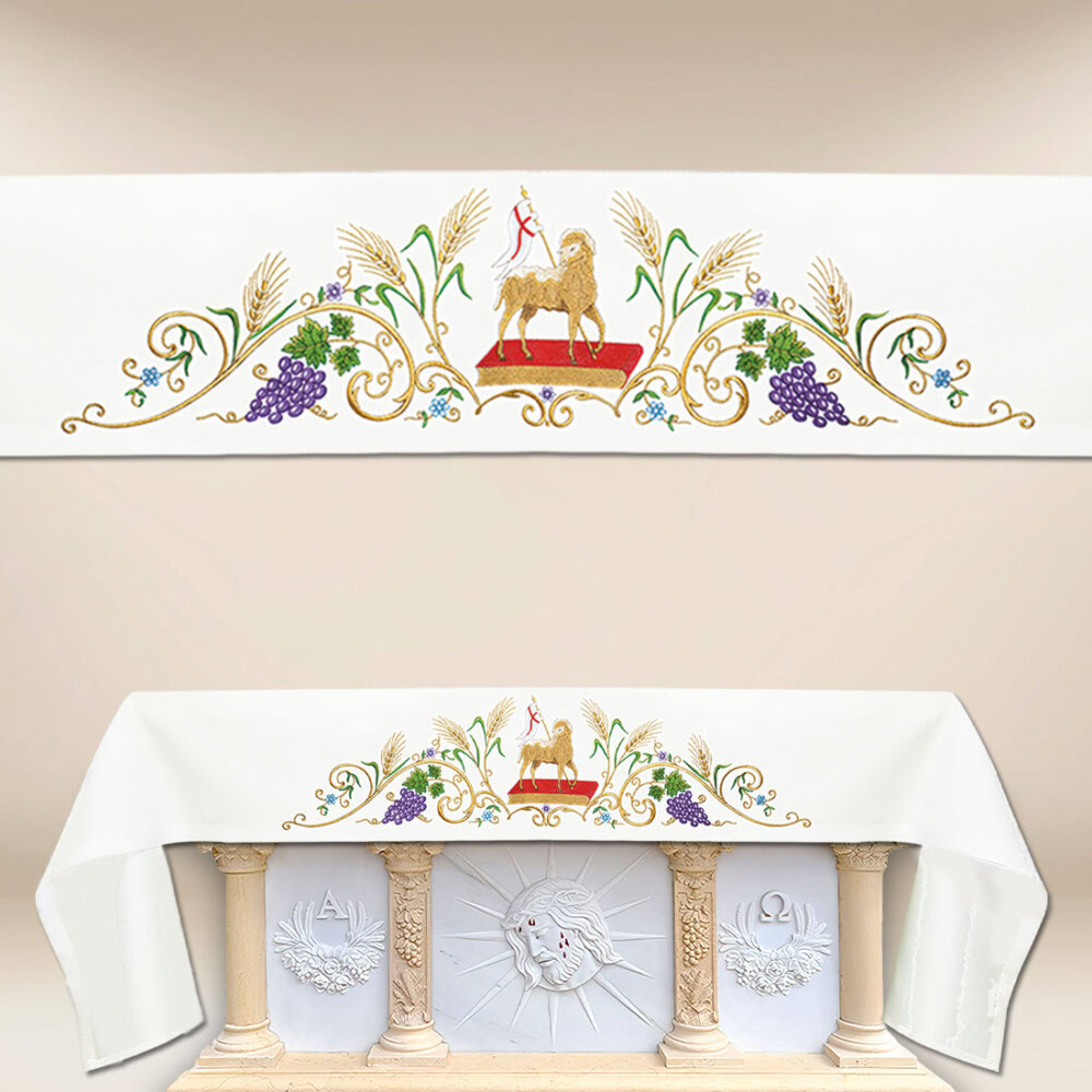 Nappe d’autel représentant l’Agneau Eucharistique