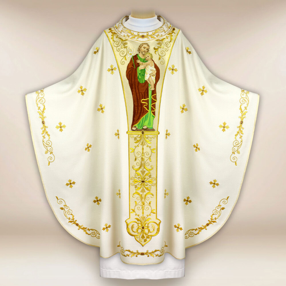 Chasuble brodée avec l'image de saint Joseph