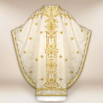 Chasuble brodée avec l'image de saint Joseph