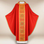 Chasuble liturgique rouge brodée