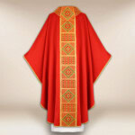 Chasuble liturgique rouge brodée