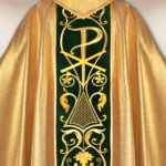 Chasuble avec ceinture en velours brodée Agneau