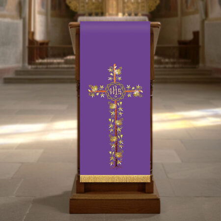 Parement d’ambon brodé IHS croix