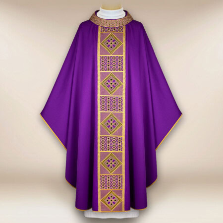 Chasuble liturgique violette brodée