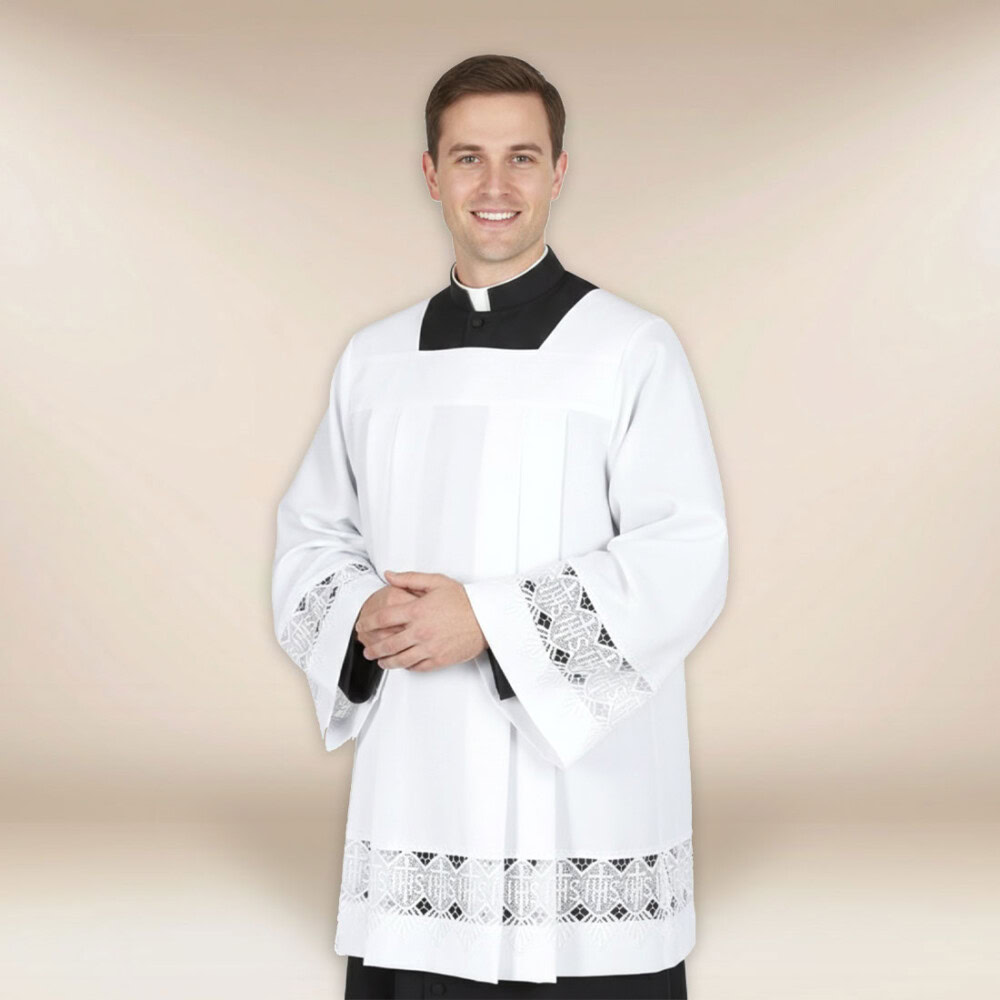 Surplis liturgique avec guipure IHS 164cm