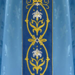 Chasuble liturgique brodée mariale