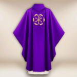 Chasuble brodée PX violette