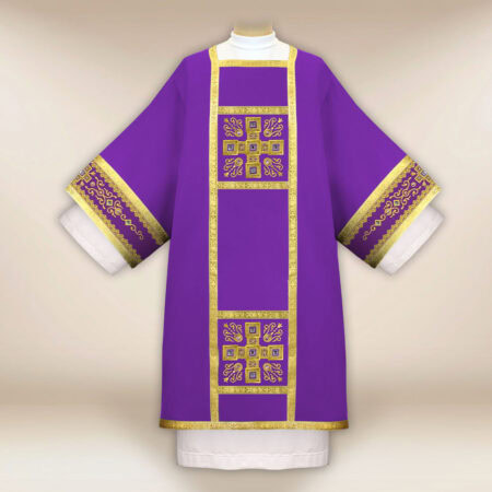 Dalmatique liturgique violette brodée