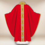 Chasuble liturgique brodée rouge
