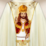 Chasuble liturgique avec Jésus Christ Roi