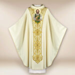 Chasuble exclusive brodée avec l'image de Saint Joseph