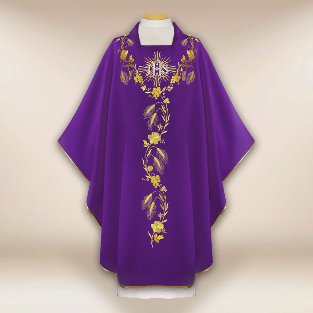 Ornat haftowany “Dominium”