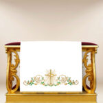 Nappe brodée pour prie-dieu de mariage