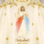 Chasuble liturgique brodée Jésus Miséricordieux