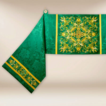 Voile huméral brodé vert