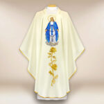Chasuble brodée Mère de Dieu du Rosaire