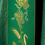 Chasuble avec ceinture brodée