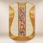 Chasuble romaine réplique Jésus sur la Croix