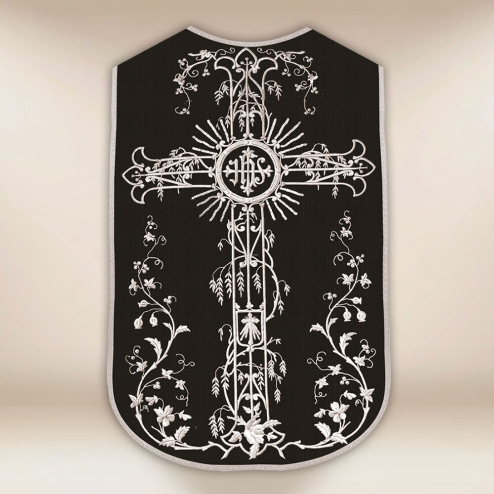 Chasuble romaine réplique noire IHS