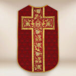 Chasuble romaine réplique rouge IHS