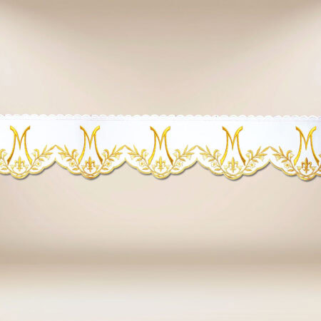 Dentelle brodée mariale