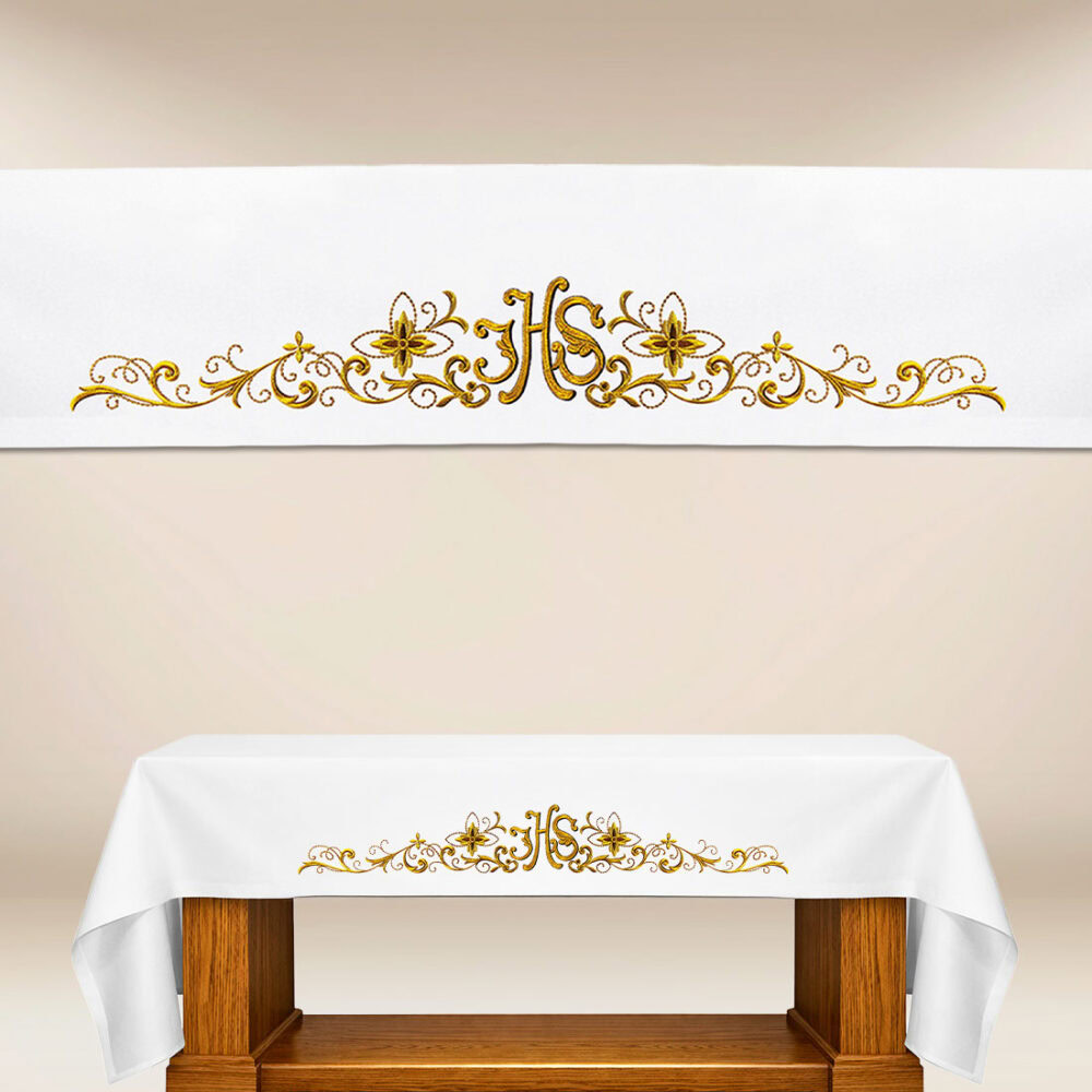 Nappe d’autel brodée IHS