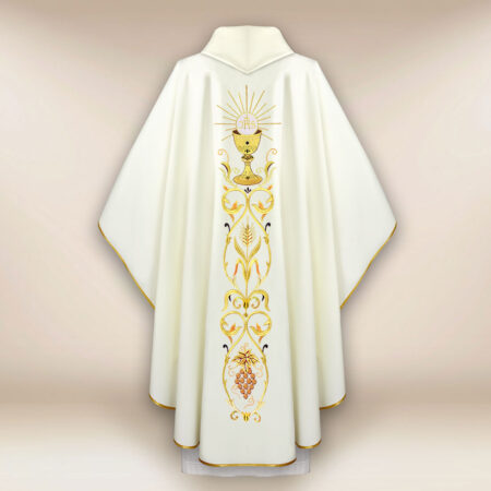 Belle chasuble brodée écrue avec motif de calice