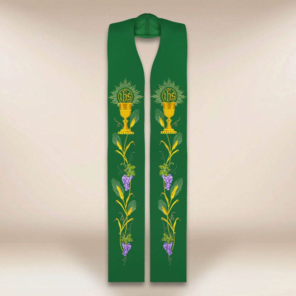 Étole liturgique brodée avec motif de calice