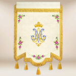 Drapeau brodé Mère Immaculée