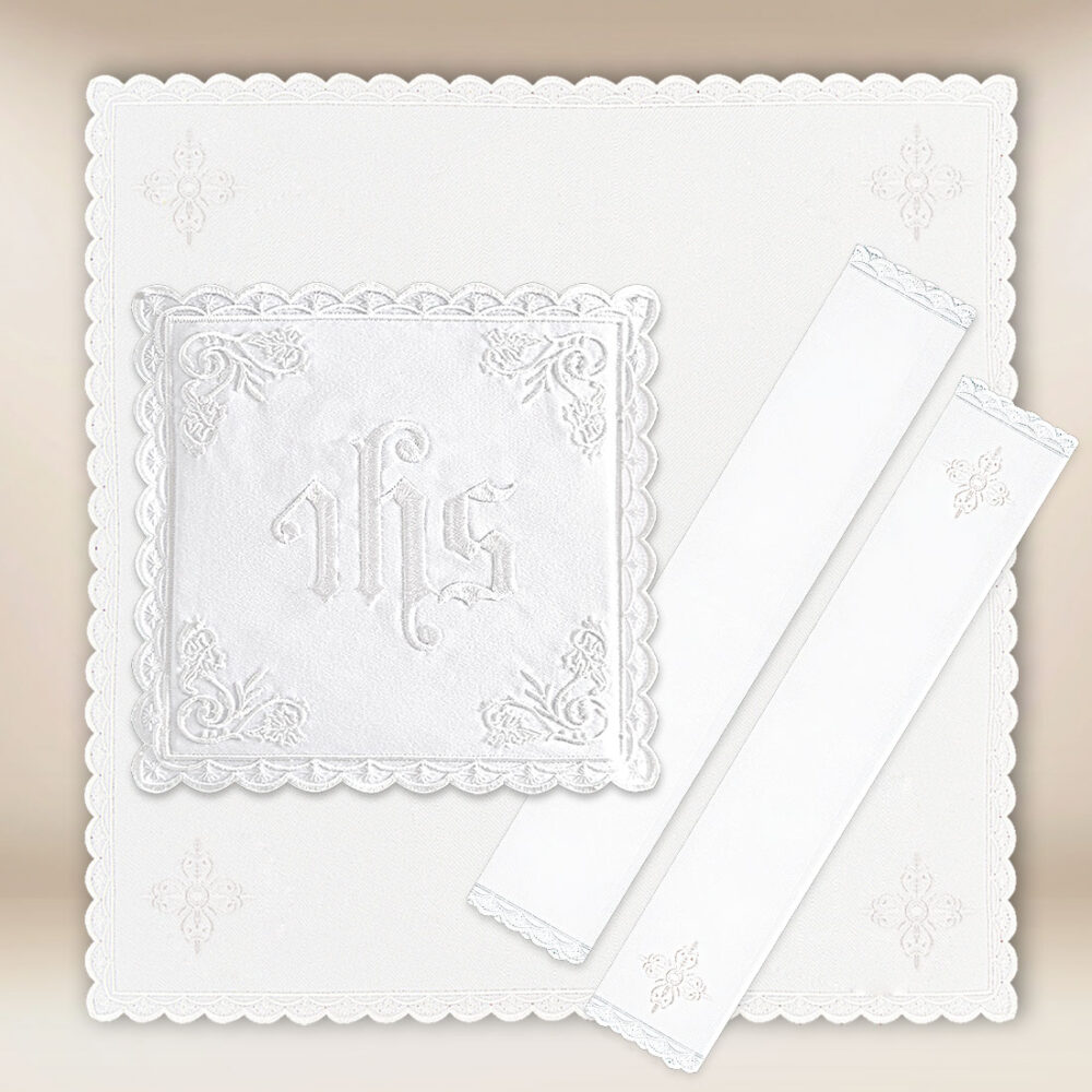 Linge de calice blanc