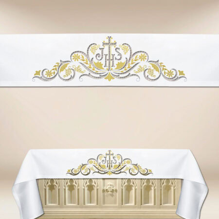 Nappe brodée avec IHS